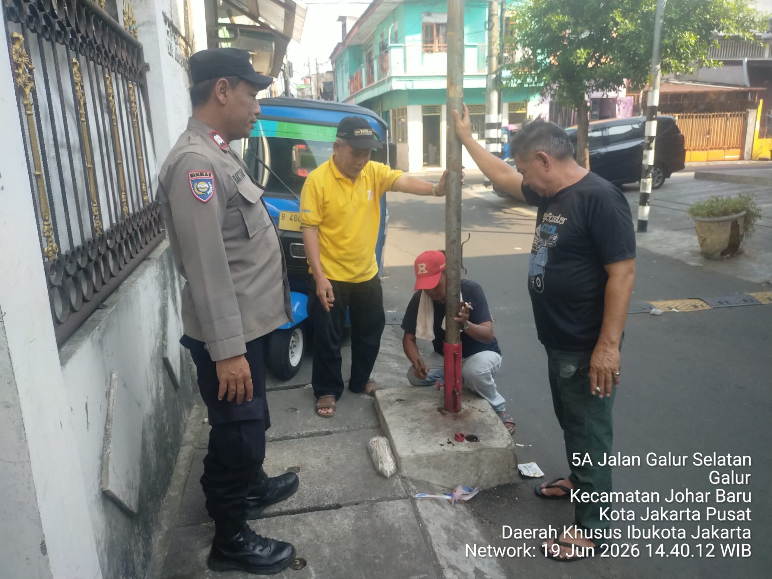 Sambangi Warga RW 01 Galur, Polisi Dorong Partisipasi Masyarakat Jaga Kamtibmas dan Sukseskan Lomba Bhayangkara