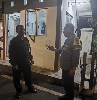 Bhabinkamtibmas Hadir di Tengah Warga, Satkamling Jadi Pilar Keamanan Lingkungan Cempaka Putih Barat