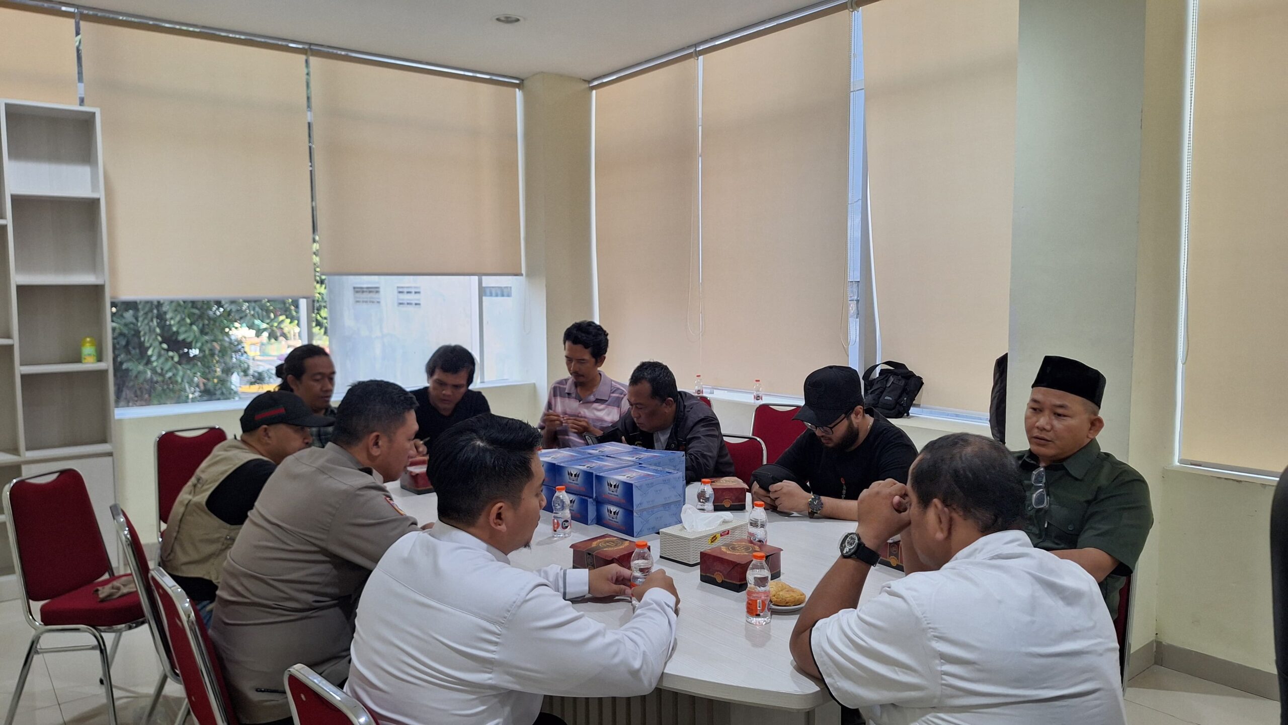 FKDM Kelurahan Kebon Kacang Bersama Tiga Pilar Gelar Rapat Bahas Deteksi Dini dan Antisipasi Tawuran Selama Libur Sekolah