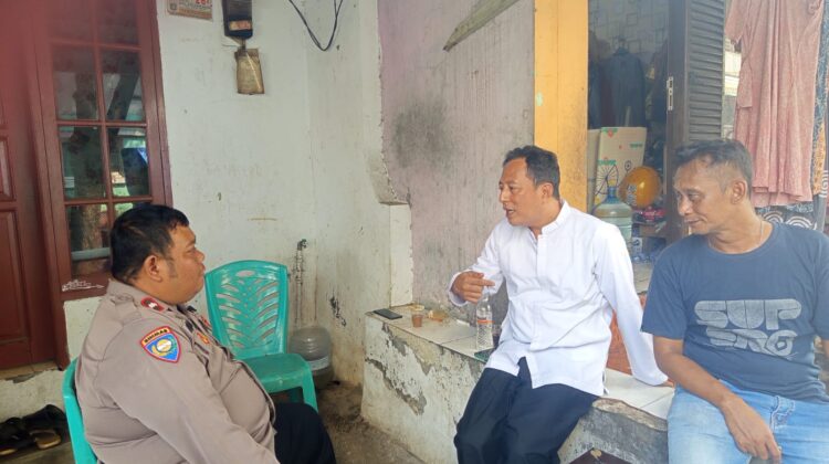 Bhabinkamtibmas Petamburan dan Ketua RW 02 Perkuat Sinergi Harkamtibmas di Lingkungan Warga