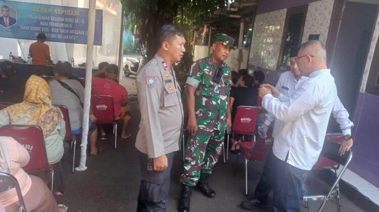 Tiga Pilar Kawal Kegiatan Reses H. Riano P. Ahmad di RW 05 Kebon Kacang