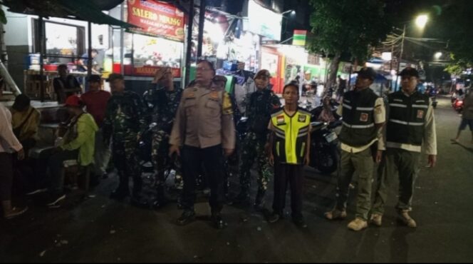 
					Tiga Pilar Johar Baru Gelar Patroli Gabungan, Perkuat Kehadiran Negara Jaga Kamtibmas