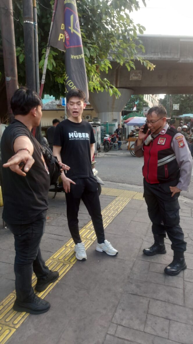 
					Polisi Tindaklanjuti Laporan Warga Terkait Penjambretan Melalui Layanan Polisi 110″ di Mangga Dua Selatan