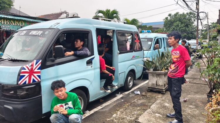 Polisi Pastikan Pemberangkatan Massa Aksi dari Johar Baru Berjalan Aman dan Tertib