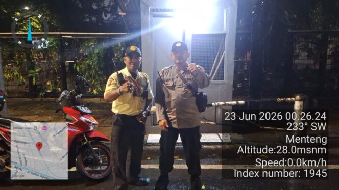 
					Bhabinkamtibmas Pegangsaan Perkuat Keamanan Lingkungan Lewat Sambang Satkamling