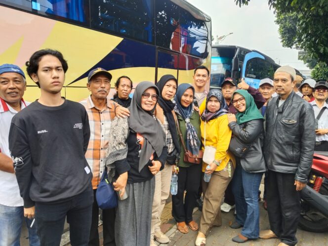 
					Sambut Hari Bhayangkara ke-80, Polsek Senen Berangkatkan 59 Warga Ikuti Pengobatan Gratis