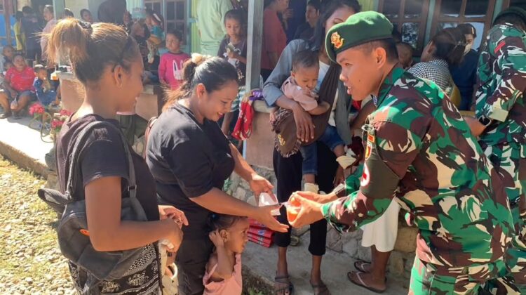 Yonarmed 12 Kostrad Bersama Warga Wujudkan Balita Sehat dan Ceria di Motaain