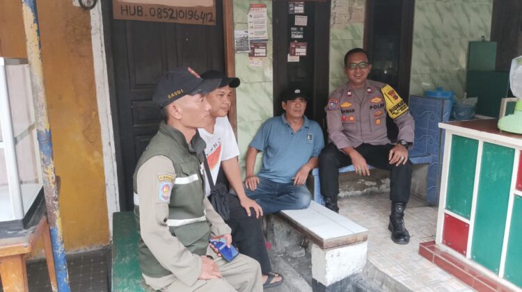 Bhabinkamtibmas Kampung Rawa Perkuat Sinergi Warga Melalui Cooling System dan Sambang Wilayah