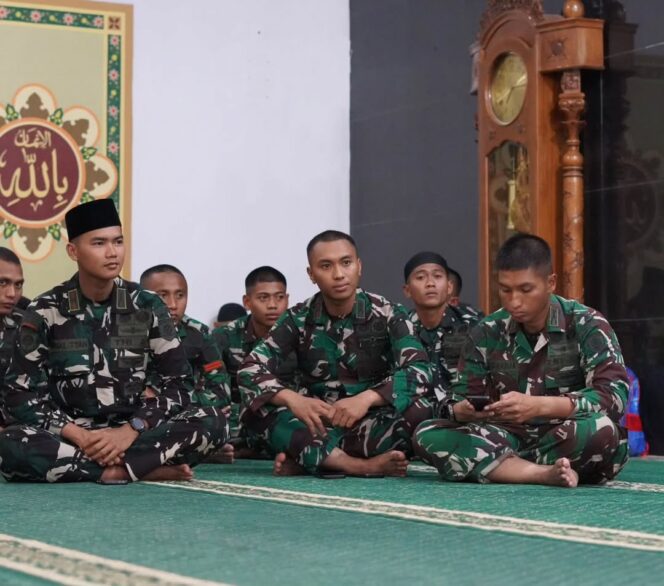 
					Yonif 432 Kostrad Gelar Doa Bersama Jelang Penerjunan Statik di Dodiklatpur Bance’e
