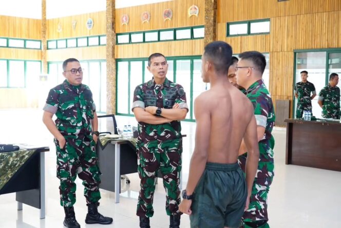 
					Pangdivif 2 Kostrad Pimpin Seleksi Taipur, Jaring Prajurit Terbaik