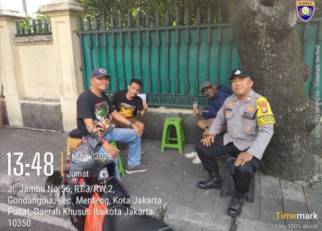 
					Bhabinkamtibmas Gondangdia Perkuat Sinergi Warga Cegah Kejahatan Siang Hari