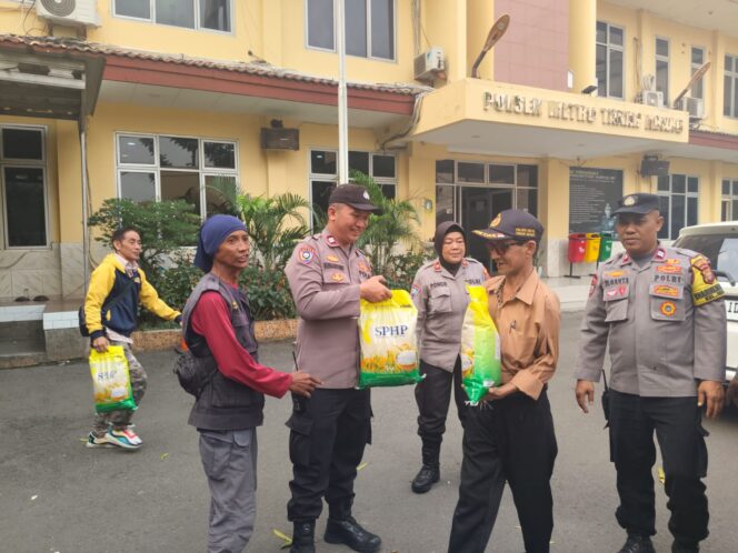 
					Bangun Kolaborasi Kamtibmas, Polsek Metro Tanah Abang Gelar Apel Bersama Potensi Masyarakat