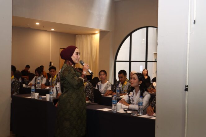 
					LITERASI DI ERA PERSONAL BRANDING, NANA ADHAM MURRY AJAK FINALIS BUJANG DAYANG BELITUNG 2026 MENJADI GENERASI INSPIRATIF