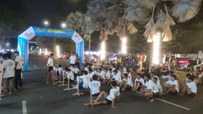 
					Meriahkan Hari Bhayangkara ke-80, Polres Metro Jakarta Pusat Gelar Night Run