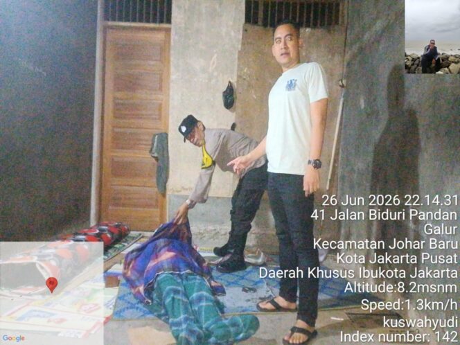 
					Gerak Cepat Polsek Johar Baru Tangani Penemuan Mayat di Pekarangan Rumah Warga Galur