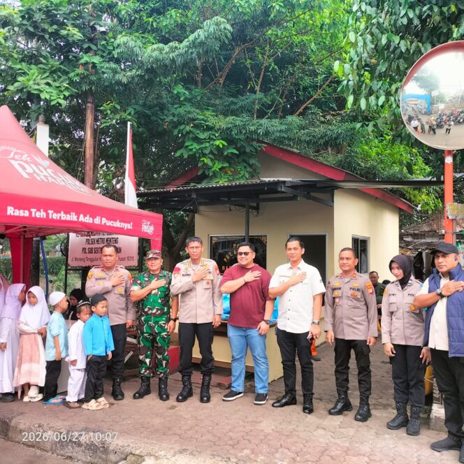 
					Sambut HUT Bhayangkara ke-80, Polsek Metro Menteng Salurkan 275 Paket Sembako Untuk Warga Masyarakat