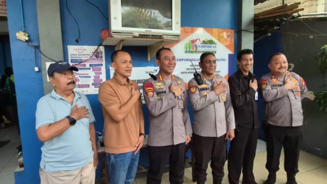 
					Lewat Bakti Sosial dan Jaga Jakarta On The Spot, Polri Pererat Kedekatan dengan Warga Gelora