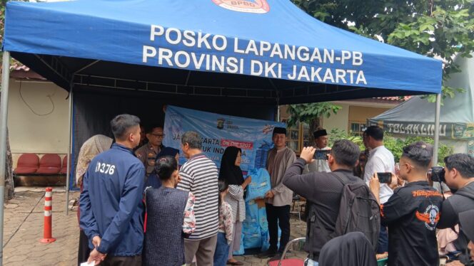 
					Polri Gelar Bakti Sosial dan Dialog Kamtibmas di Karet Tengsin, Warga  Aspirasi Secara Langsung