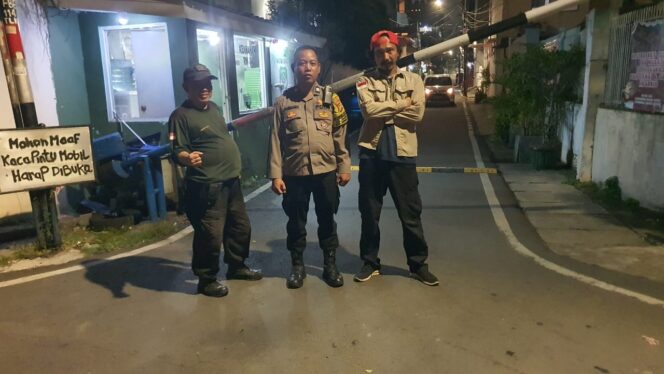 
					Dampak Positif Sistem Keamanan Portalisasi” Di Lingkungan RW 004 Pasar Baru