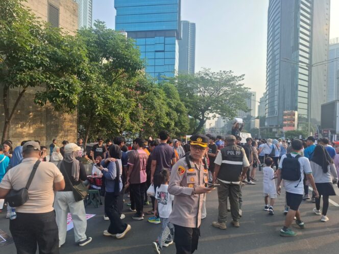 
					Polsek Metro Tanah Abang Laksanakan Pemantauan Diskusi Terbuka BEM UI di Kawasan Car Free Day