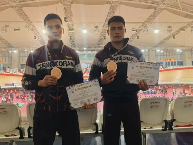 
					Prajurit Yonif 305 Kostrad Borong Prestasi di Kejuaraan Pencak Silat dan Lomba Lari