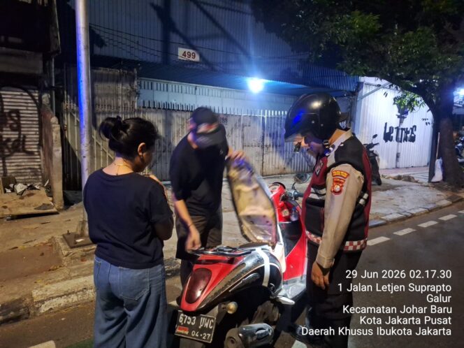 
					Operasi Cipta Kondisi Polsek Johar Baru, Antisipasi Begal, Narkoba dan Kejahatan Jalanan Saat Dini Hari