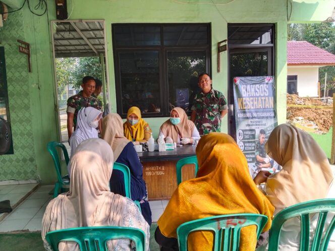 
					Manunggal Dengan Rakyat, Koramil 06/Trs Baksos Kesehatan Gratis