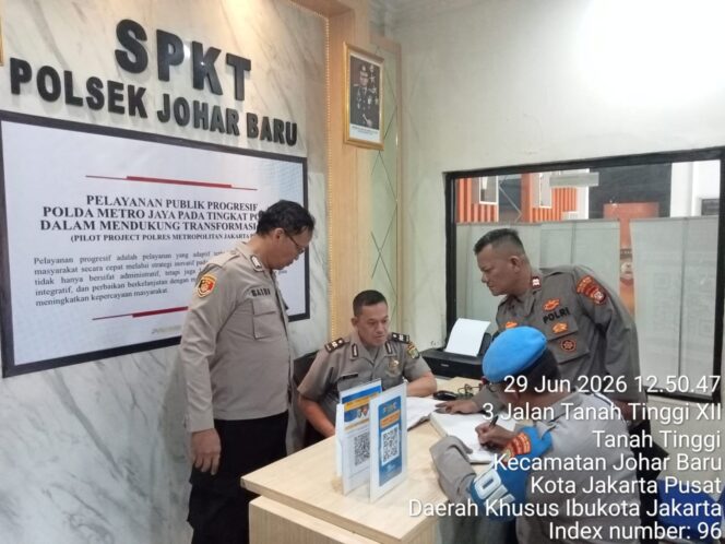 
					Sat Tahti dan Biddokes Polres Metro Jakarta Pusat Lakukan Pengecekan Tahanan di Polsek Johar Baru