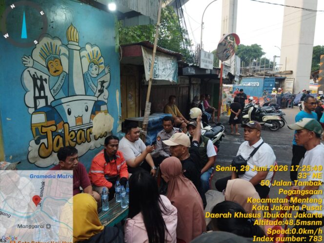 
					Gerak Cepat Polsek Metro Menteng Mediasi Tawuran Warga Pegangsaan, Situasi Kembali Kondusif