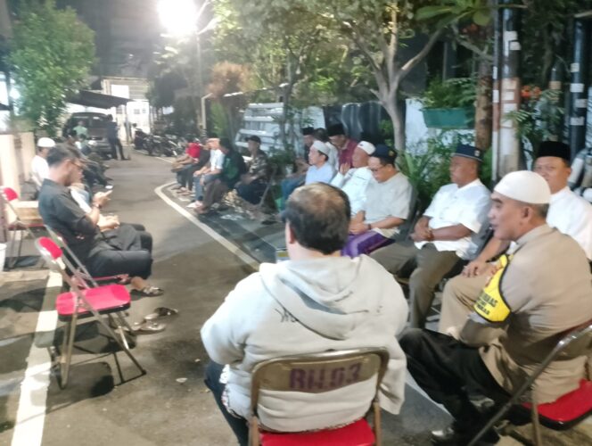 
					Kedekatan Bhabinkamtibmas Kartini” Hadir Dalam Giat Keagamaan, Perkuat Sinergi Polri dan Masyarakat