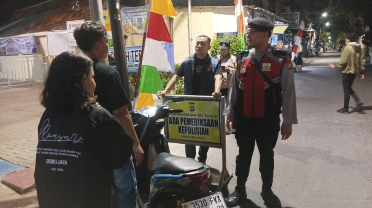 Patroli Cipta Kondisi Tengah Malam Persempit Ruang Gerak Pelaku Kejahatan, Johar Baru Tetap Kondusif