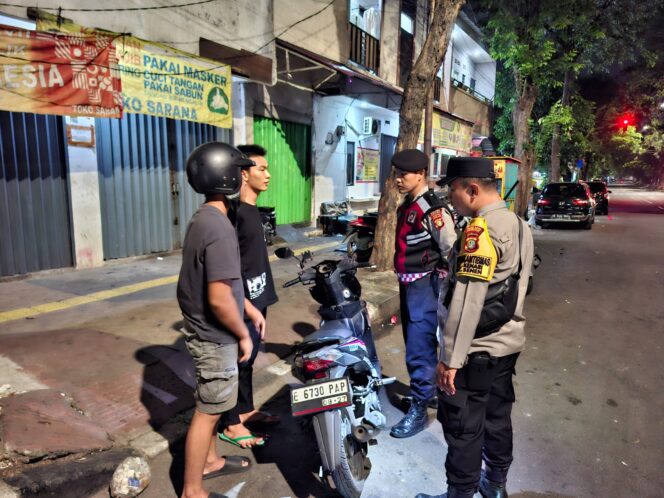 
					Operasi Kejahatan Jalanan Polsek Senen Tegur Empat Pengendara, Tak Ditemukan Pelanggaran Berat