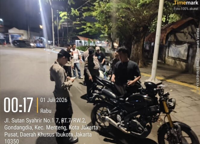 
					Operasi Malam Polsek Metro Menteng, Tiga Sepeda Motor Tanpa Dokumen Diamankan