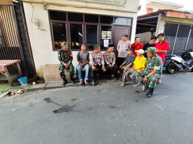 
					Jaga Jakarta On The Spot, Polsek Johar Baru dan Warga Bersinergi Cegah Tawuran dan Kejahatan Jalanan