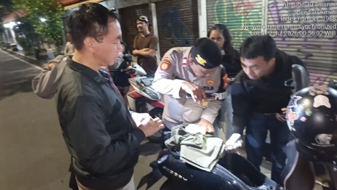 
					Razia Stasioner Menteng Amankan Dua Senjata Tajam dan Tindak Pelanggaran Kendaraan