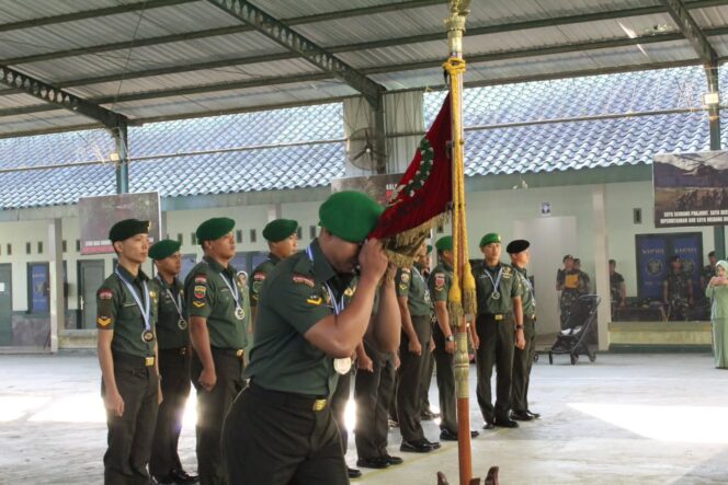 
					Yonif 432 Kostrad Lepas 16 Prajurit Pindah Satuan Lewat Tradisi Korps Raport