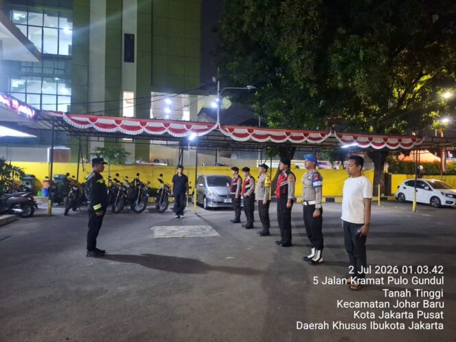 
					Persempit Ruang Gerak Pelaku Kejahatan, Polsek Johar Baru Gelar Apel Operasi Cipta Kondisi Dini Hari