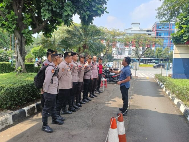 
					Polsek Metro Tanah Abang Siagakan Personel Amankan Aksi Penyampaian Pendapat di Kantor Harita Group