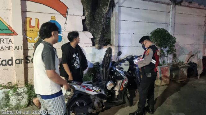 
					Patroli Cipta Kondisi Malam Diperketat, Polsek Johar Baru Persempit Ruang Gerak Pelaku Kejahatan Jalanan
