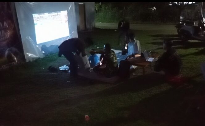 
					Nobar Gembira Piala Dunia 2026, Koramil 14/Panongan Bersama Masyarakat