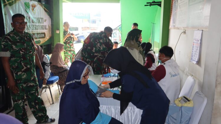 Koramil 06/Setiabudi Gelara Pemeriksaan Kesehatan Gratis