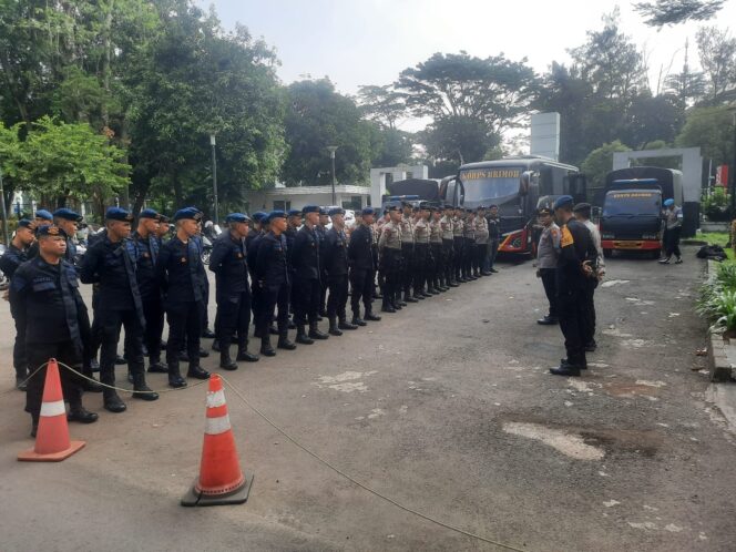 
					Polsek Metro Tanah Abang Gelar Apel Pengamanan Pertunjukan Musik “Bigu Fest” di Stadion Madya GBK, Ratusan Personel Disiagakan