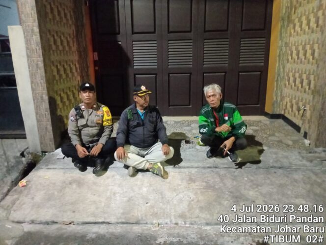 
					Sambangi Pos Kamling RW 02 Galur, Bhabinkamtibmas Perkuat Sinergi Warga Jaga Kamtibmas