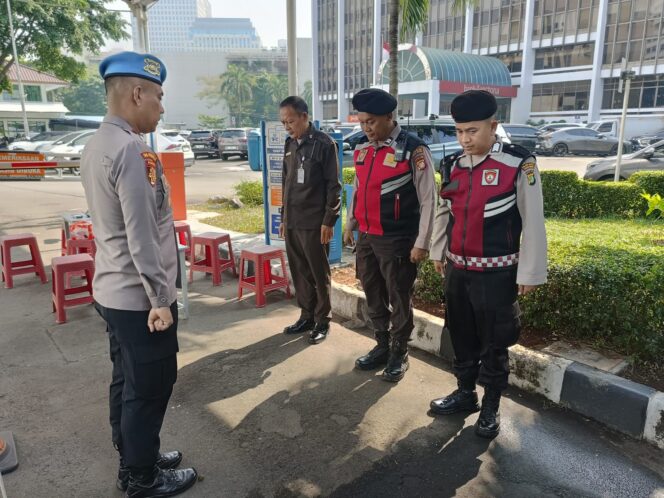 
					Polsek Metro Tanah Abang Siaga Amankan Rencana Aksi Unjuk Rasa di Kantor Harita Group