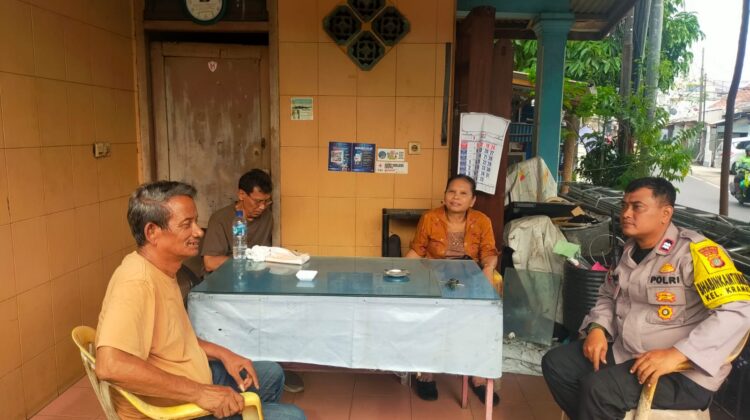 Bhabinkamtibmas Kramat Ajak Ketua RW dan Warga Perkuat Sinergi Jaga Keamanan Lingkungan