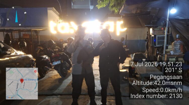 Patroli Dialogis di Cafe Tanatap, Bhabinkamtibmas Pegangsaan Perkuat Antisipasi Kejahatan C3