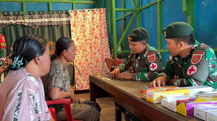 HUT Ke-64 Yonarmed 13 Kostrad, Satgas Pamtas Gelar Khitanan Massal dan Pengobatan Gratis