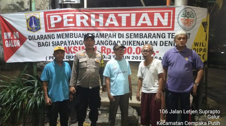 Polisi Perkuat Sinergi dengan Warga, Sambang Poskamling RW 06 Galur Tingkatkan Kewaspadaan Kamtibmas