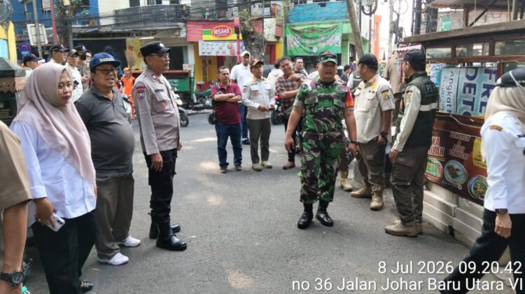 Tiga Pilar Johar Baru Gelar Rabu Tertib, Wujudkan Lingkungan Aman, Tertib, dan Nyaman