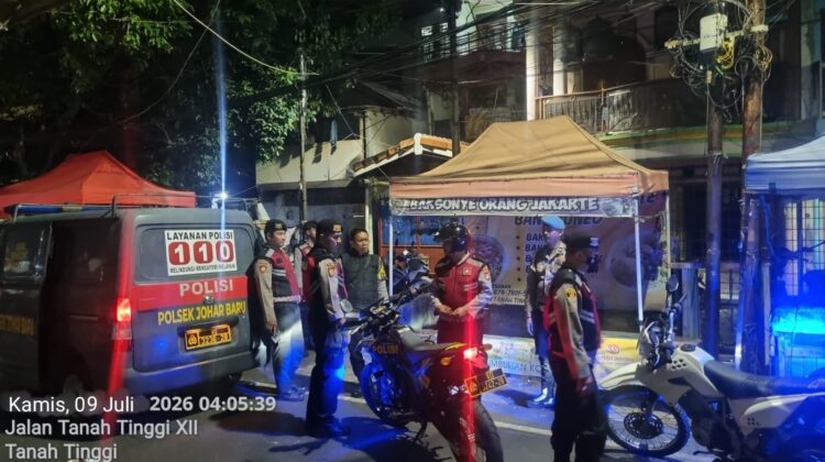 Blue Light Patrol di Traffic Light Galur, Polsek Johar Baru Cegah Tawuran dan Kejahatan Jalanan